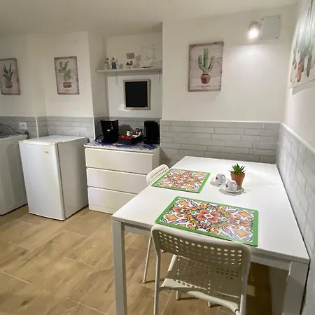 Little House Apartment